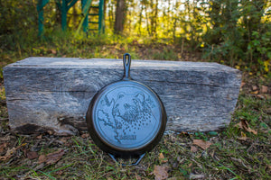 Wildlife Series™ 12 Inch Cast Iron Bear Skillet